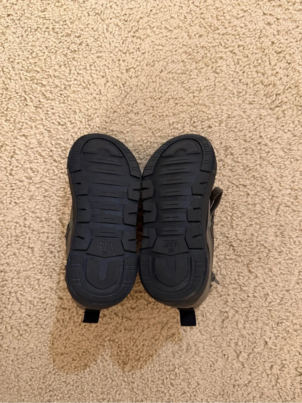 Zara Boy’s Boot Sneakers Waterproof in Size 30